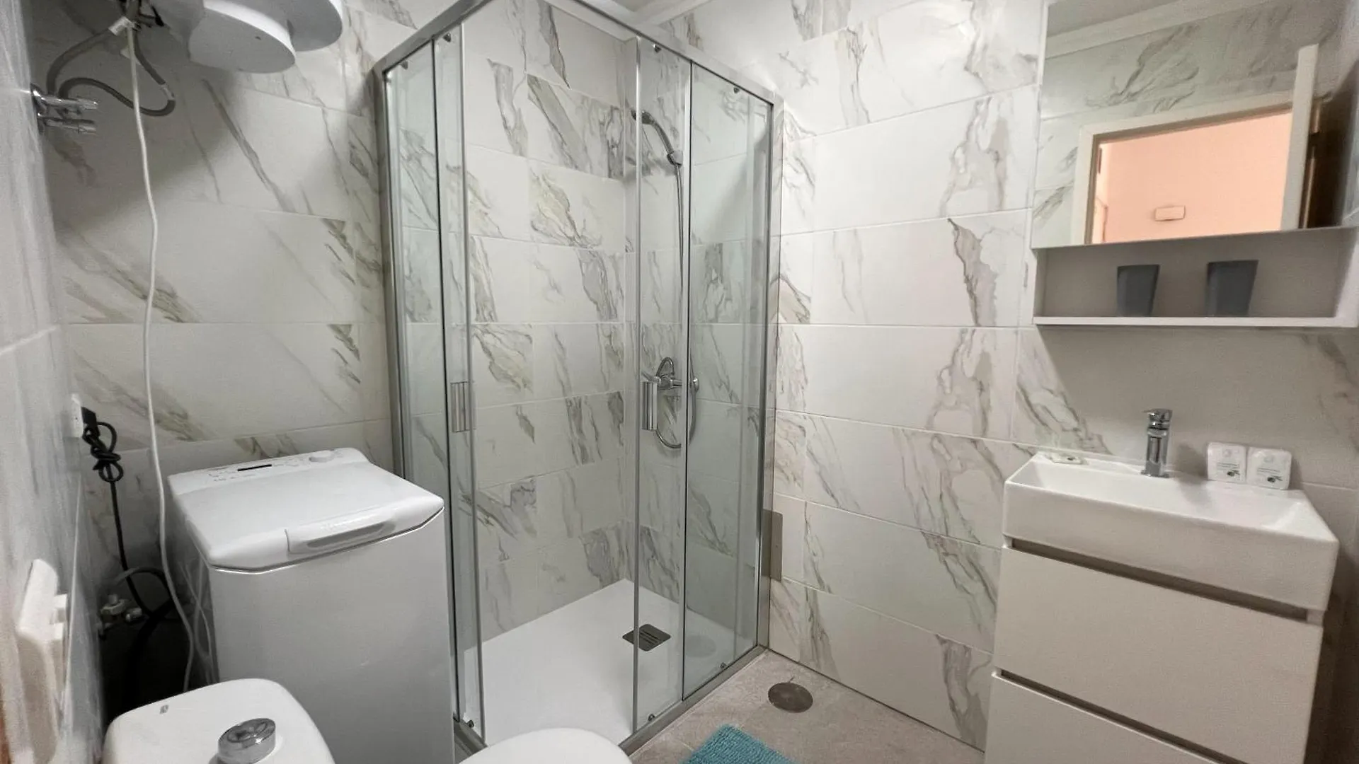 Apartamento Carmen Beachfront Escape Los Cristianos