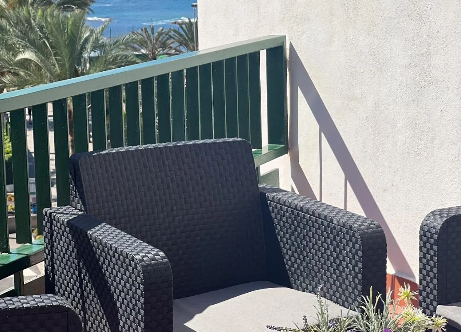 Carmen Beachfront Escape Los Cristianos  İspanya