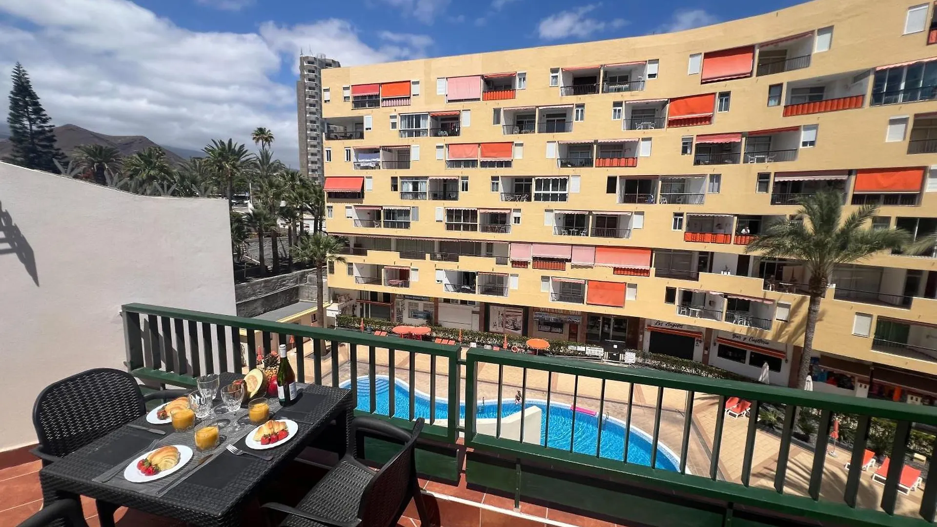 Apartamento Carmen Beachfront Escape Los Cristianos